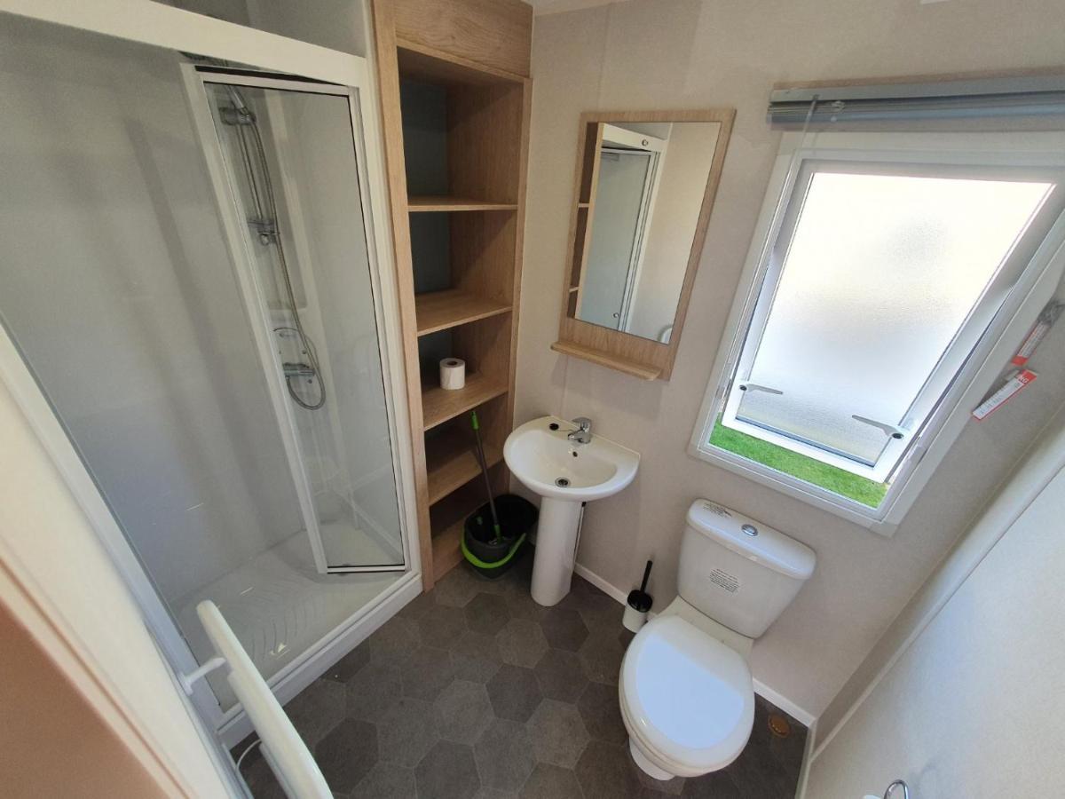 Escape City Caravan Lytchett Minster Екстериор снимка