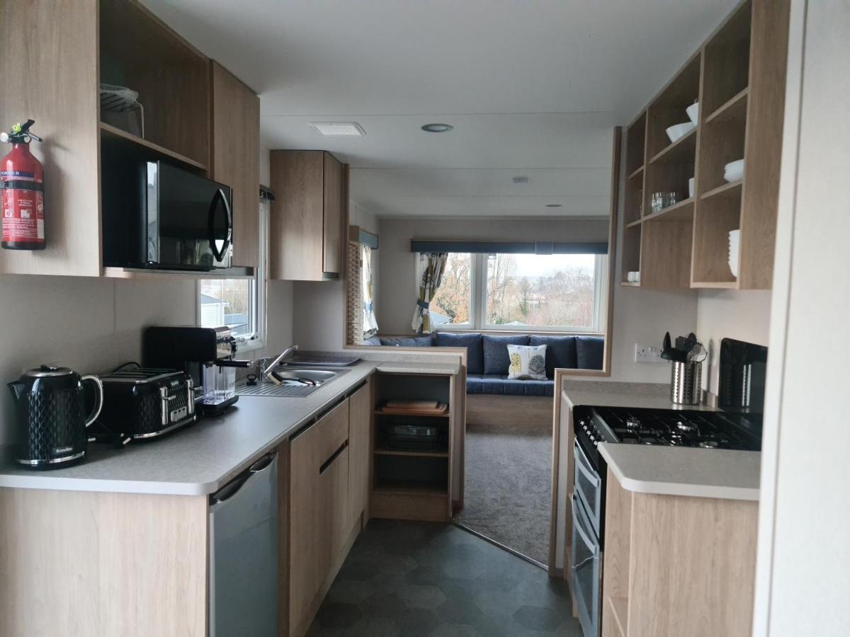 Escape City Caravan Lytchett Minster Екстериор снимка