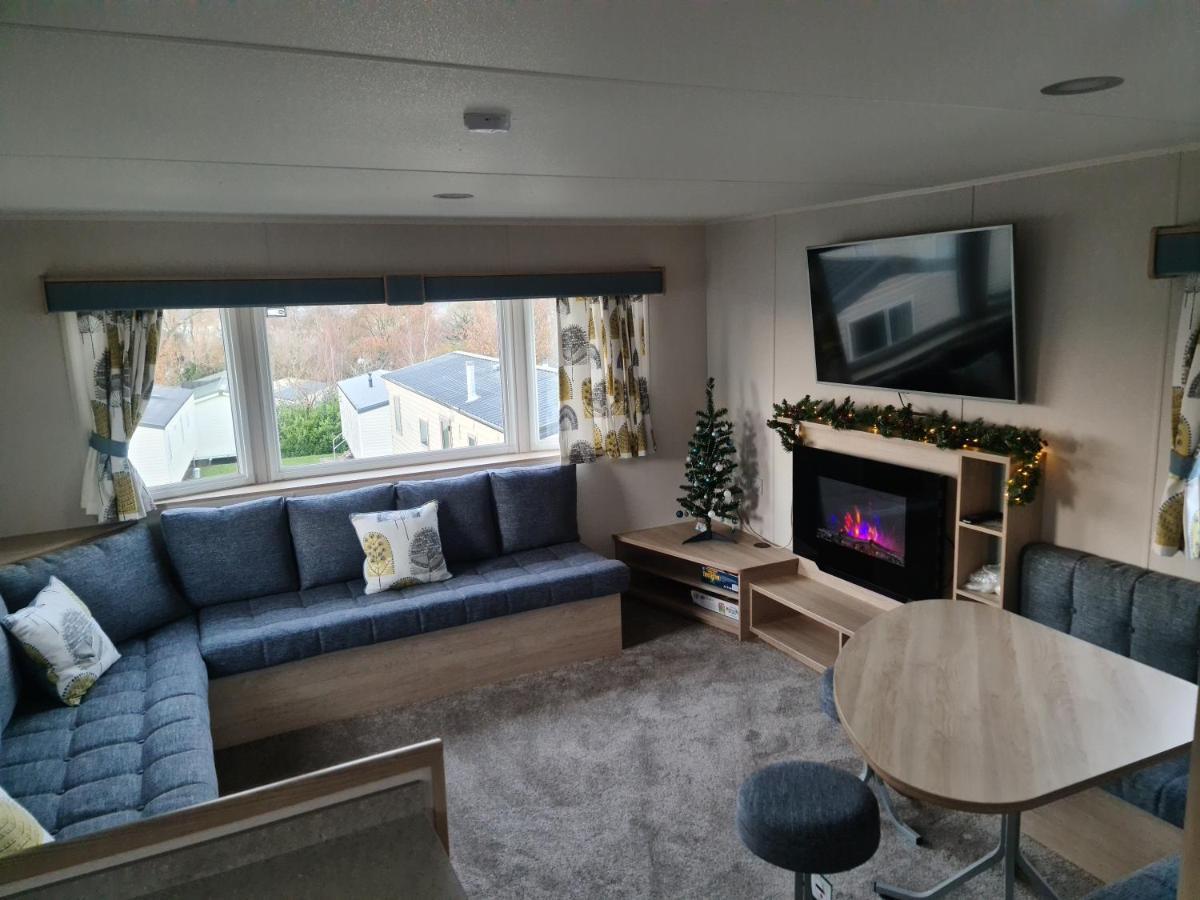 Escape City Caravan Lytchett Minster Екстериор снимка